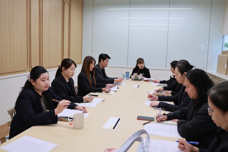 สถาบันภาษา ศิลปะและวัฒนธรรม จัดประชุมผู้บริหารและบุคลากร ครั้งที่ 6/2568